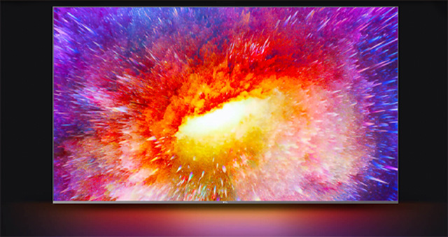 Imagem mostrando TV totalmente preenchida por uma explosão de cores